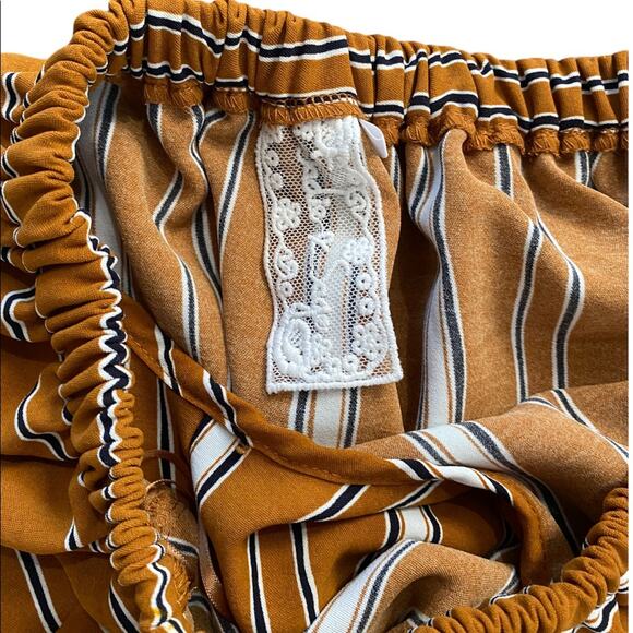 Sadie & Sage Off The Shoulder Striped Jumpsuit Women’s Size Small Burnt Orange - Picture 6 of 8